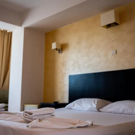 Complex Vraja Marii 3*